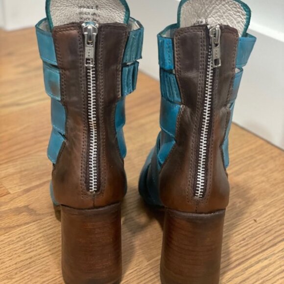 **SOLD** Freebird by Steven Jagger size 6 - Picture 4 of 5